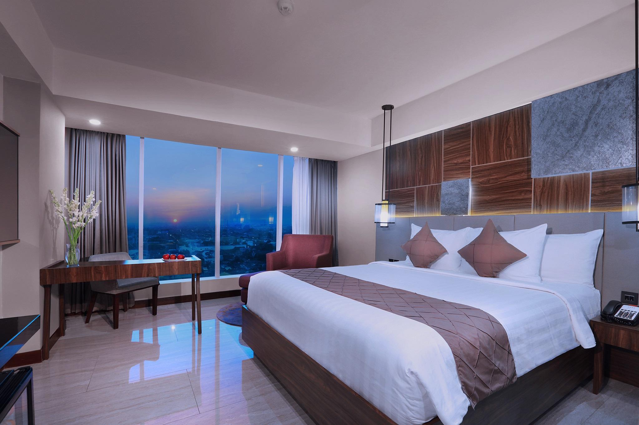 Hotel Aston & Conference Center 4*
