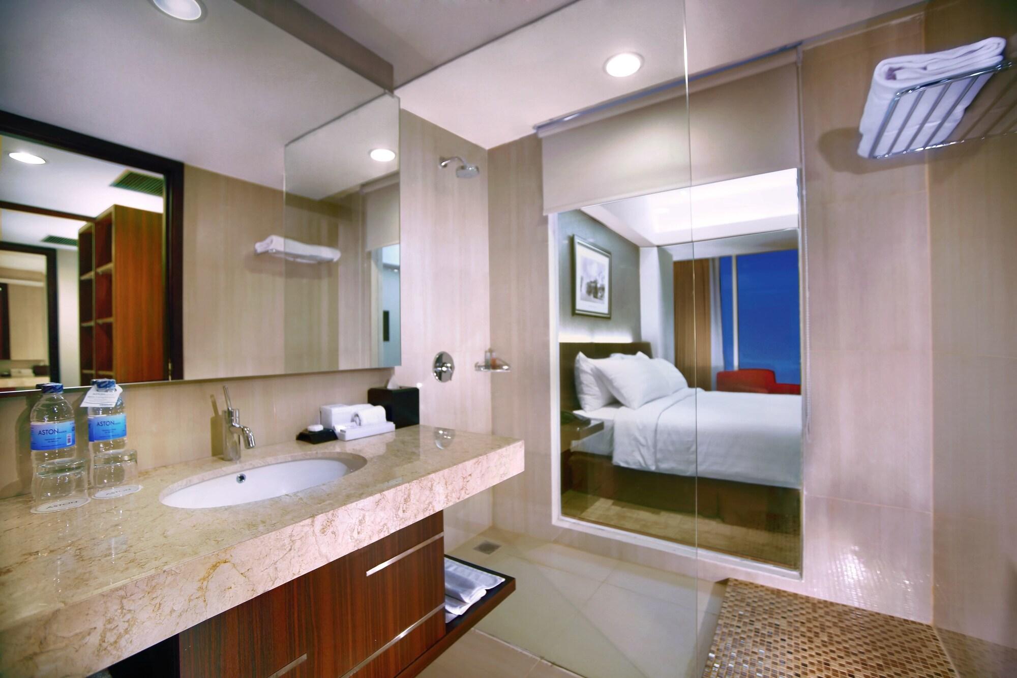 Aston & Conference Center 4*